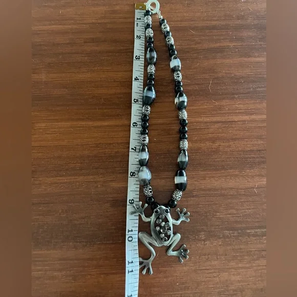 Frog Fashion Necklace black gray toggle clasp NEW - Picture 6 of 7